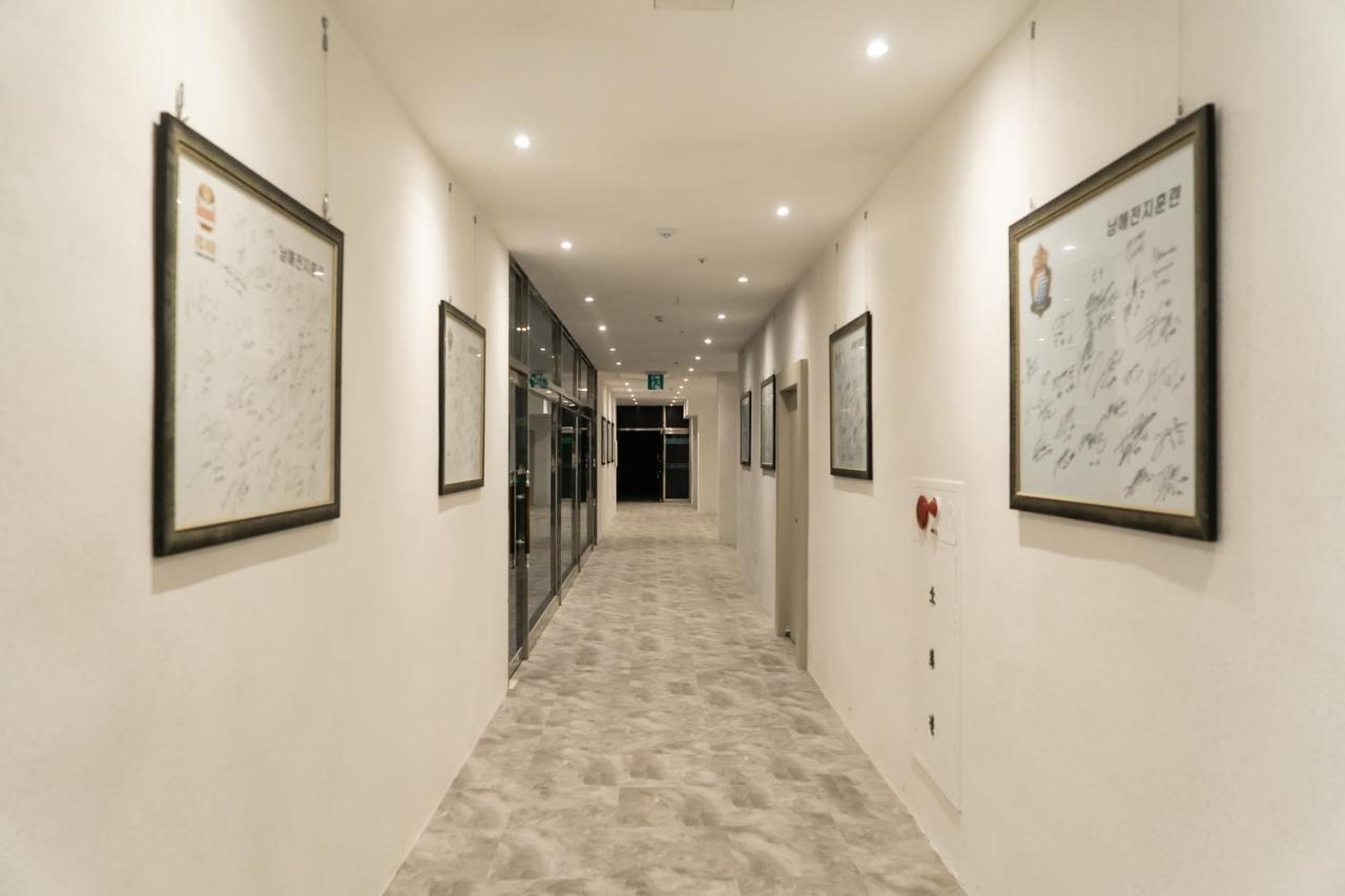 Namhae Sports Park Hotel Exterior photo
